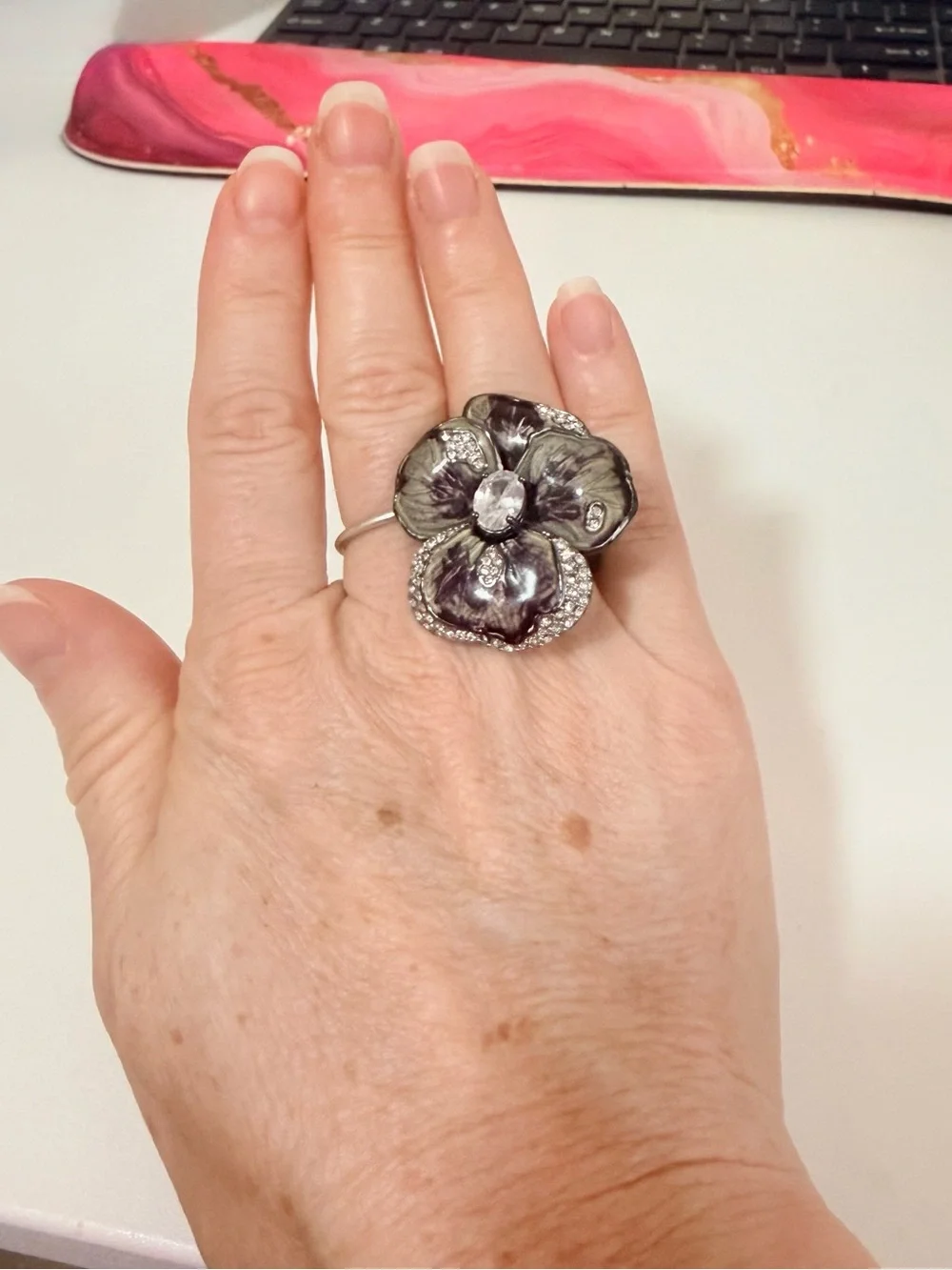 NIB Juicy Couture Pansy Ring with Crystal Center | Size 6